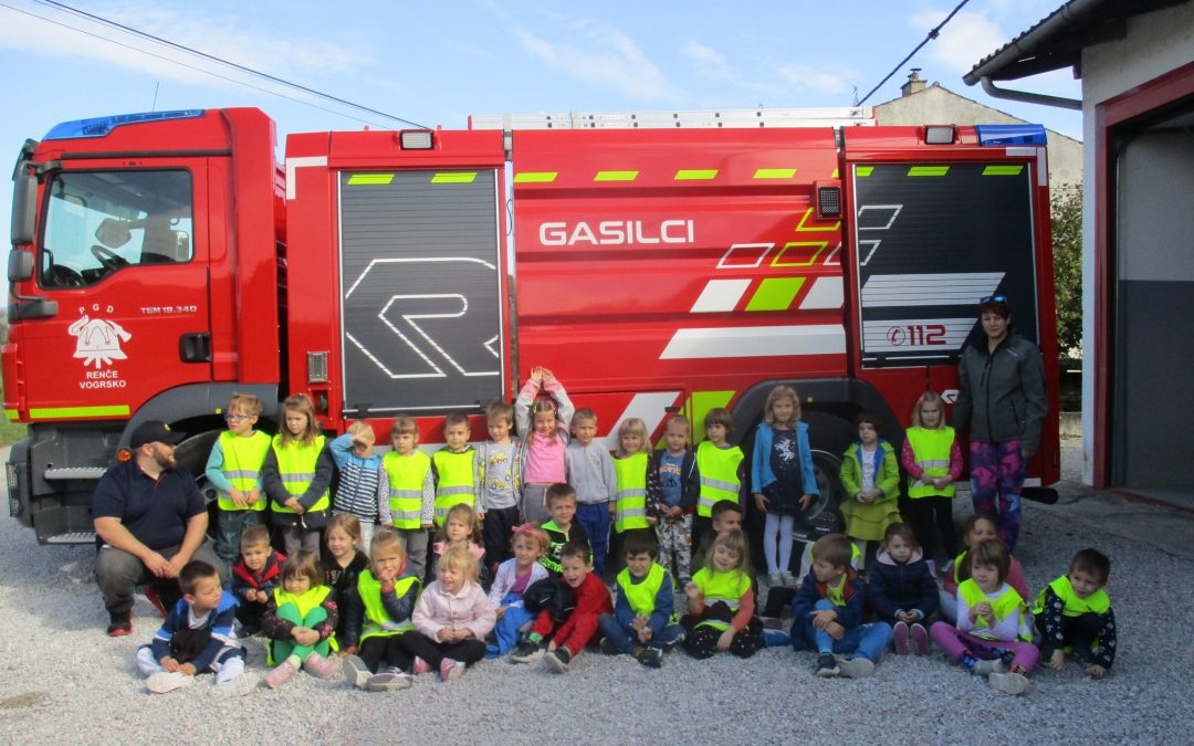 MAVRICE IN OBLAČKI na obisku pri GASILCIH